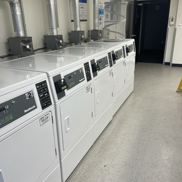 audio of all the washing machines and dryers running in the residence laundry room. The phone didnt pick up just how rattly it was, someone mustve had buttons or something clanging around in the dryer